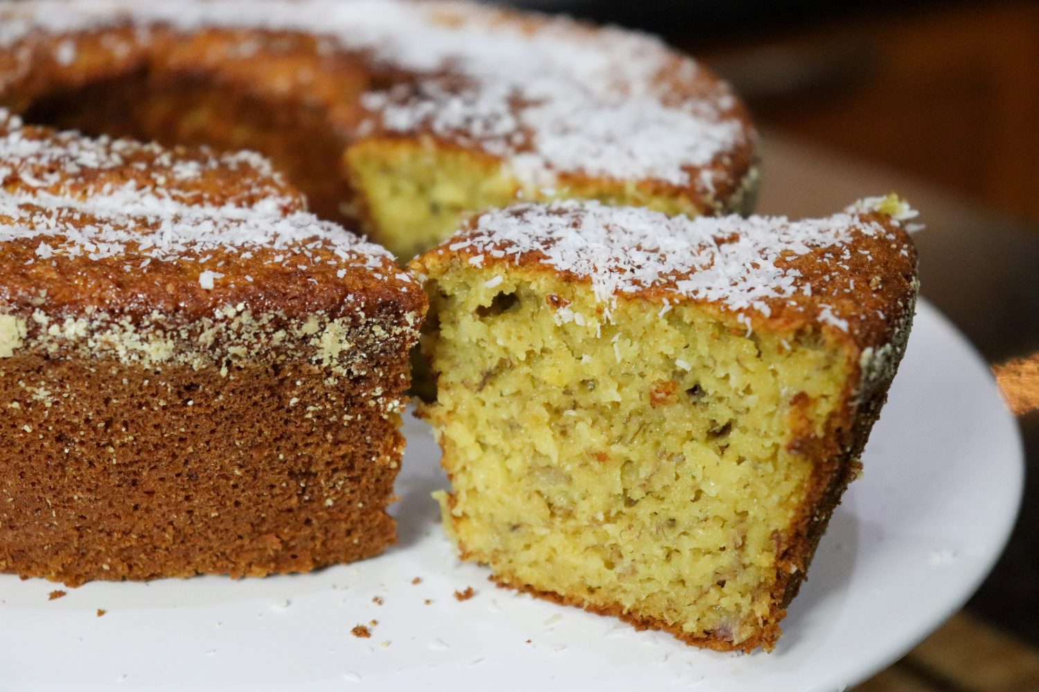 Receita Bolo de Banana e Coco Húmido e Fofo - Momentos Doces e Salgados