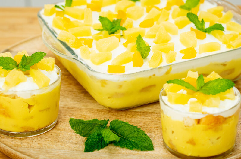 Doce na Travessa com Fruta e Creme