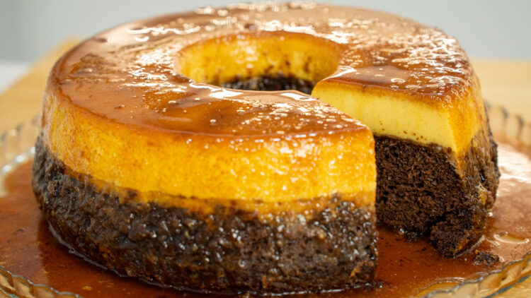 Bolo Pudim de Coco e Chocolate