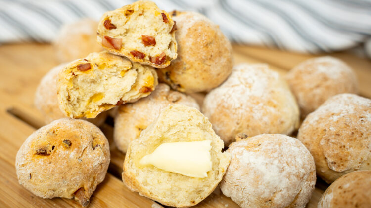 Pão de Iogurte em Bolinhas (Simples e com Chouriço) – Sem Levedar