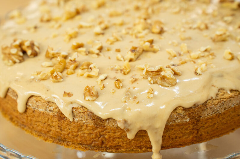 Bolo de Café e Noz Fofo e Aromático