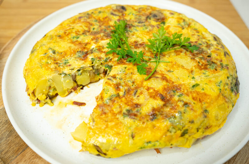 Tortilha de Cogumelos e Presunto: A Receita Perfeita para Aproveitar Sobras de Batata